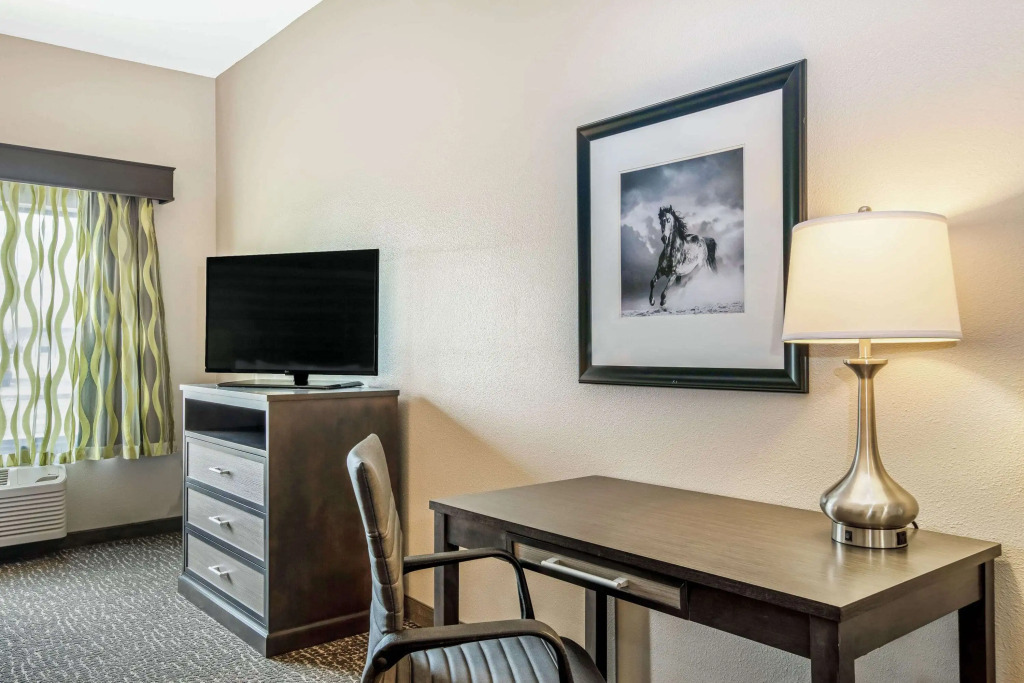 La Quinta by Wyndham Kearney