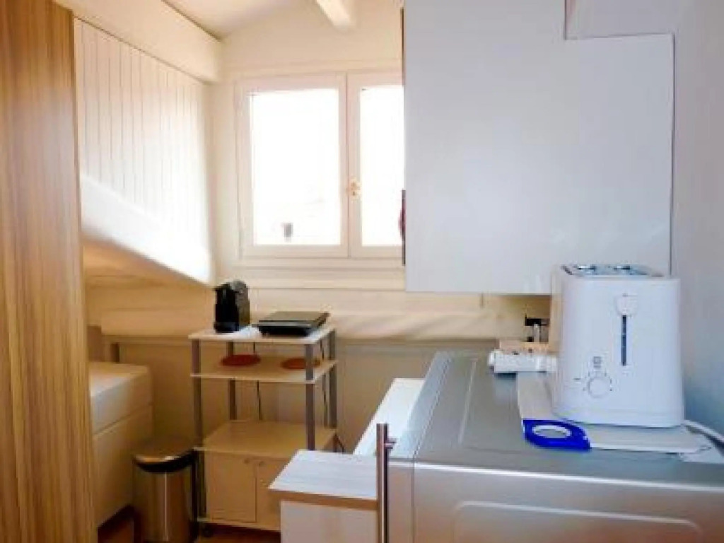 Studio Situated Right on the Rue Antibes Cannes Main Shopping Street Easy Walk to Beaches and Palais - 1585