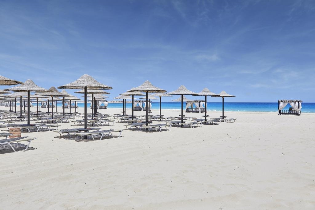 JAZ Elite Crystal, Almaza Bay