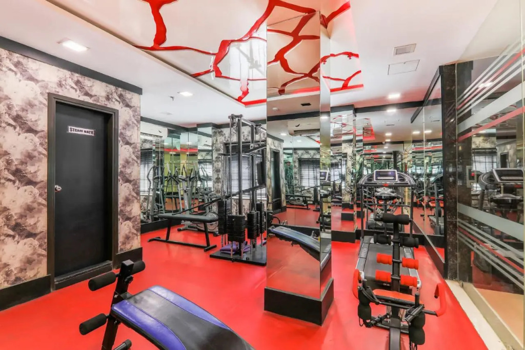 Fabhotel Singh Suites