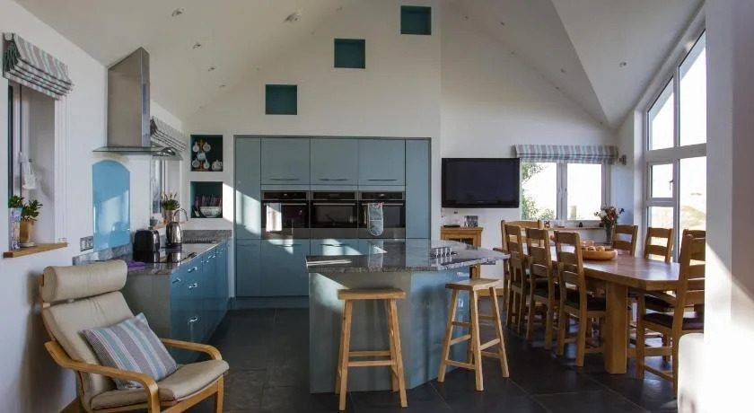 Holywell Bay B&B