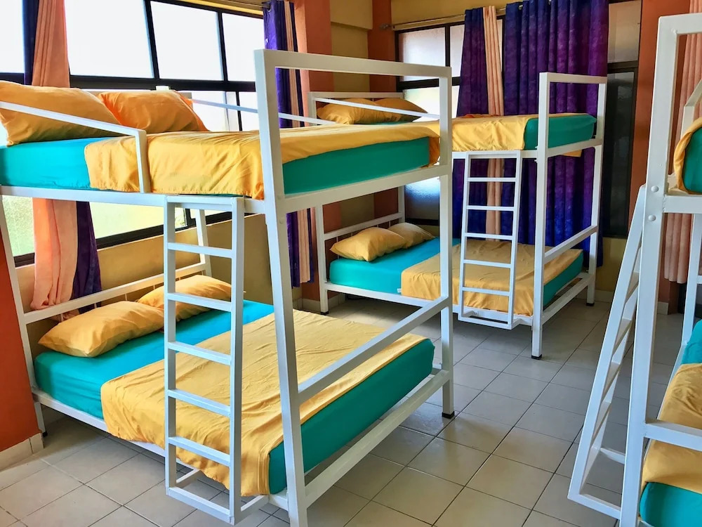 Sandy Toes Hostel