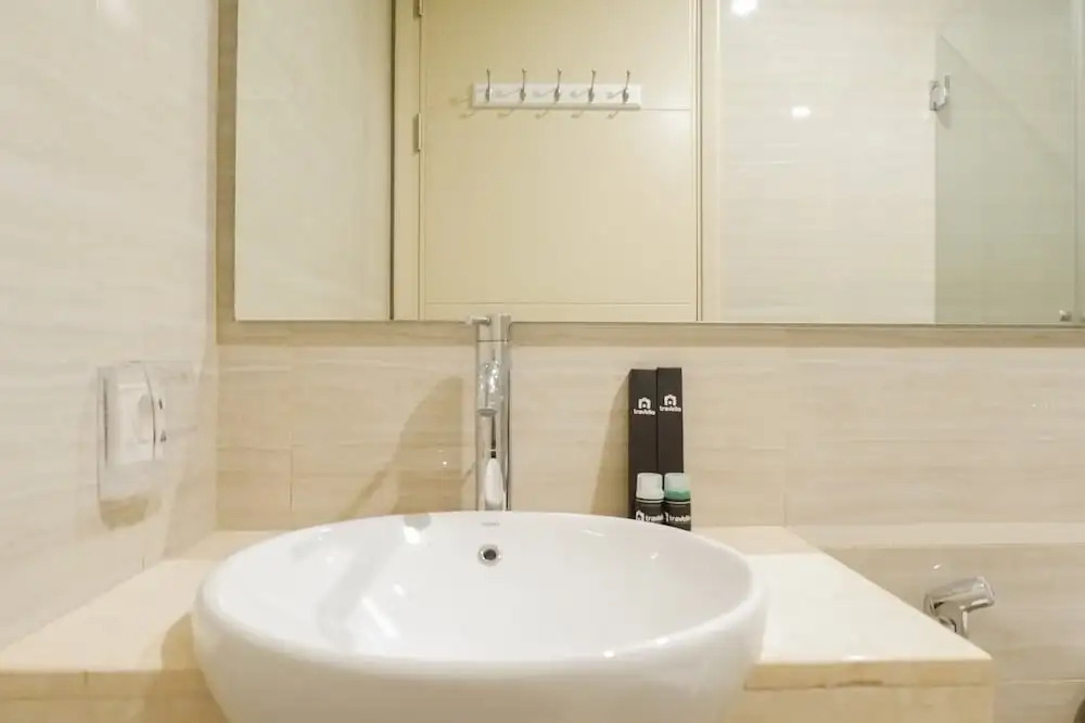Gorgeous Studio Apartment at Supermall Mansion la Riz