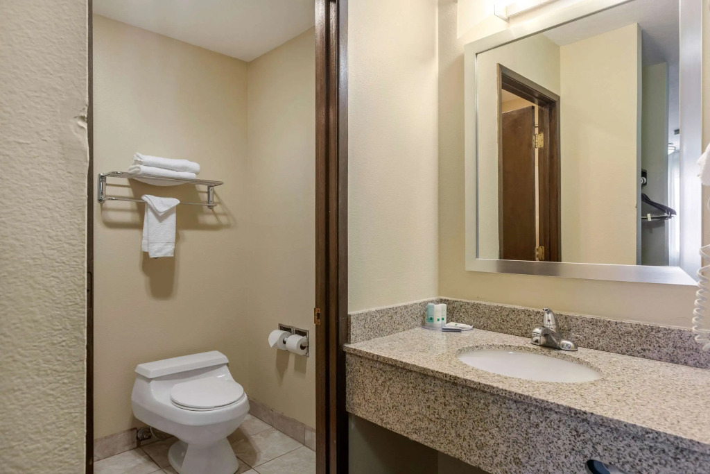 Quality Inn Ontario