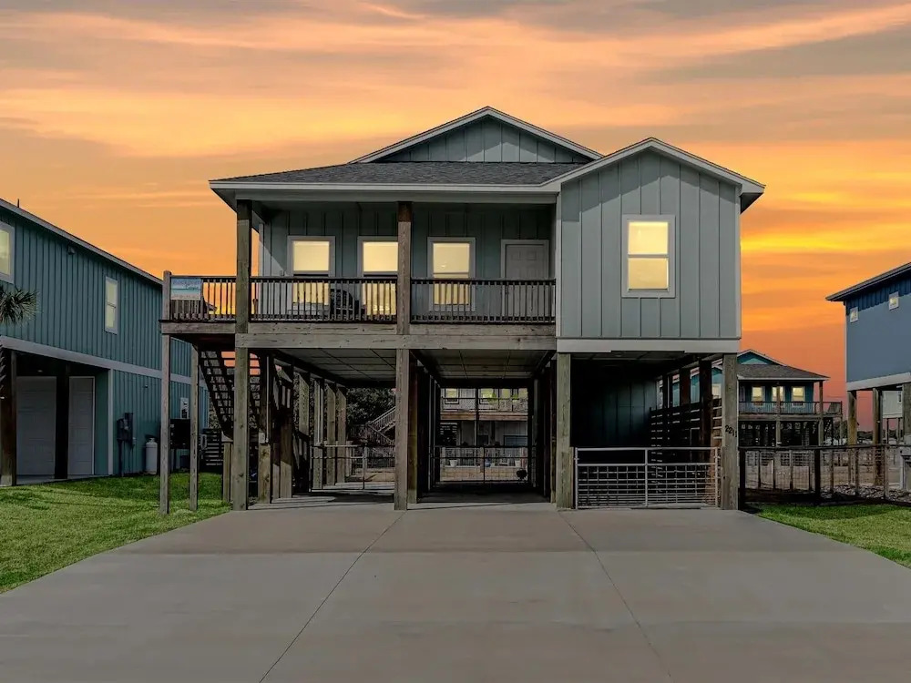 Cove Harbor Beach House