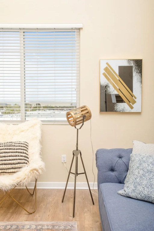 Irvine Deluxe Design Suites by A