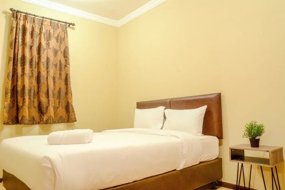 Big 2 BR (76 sqm) Apartment Grand Palace/Pallazo Kemayoran