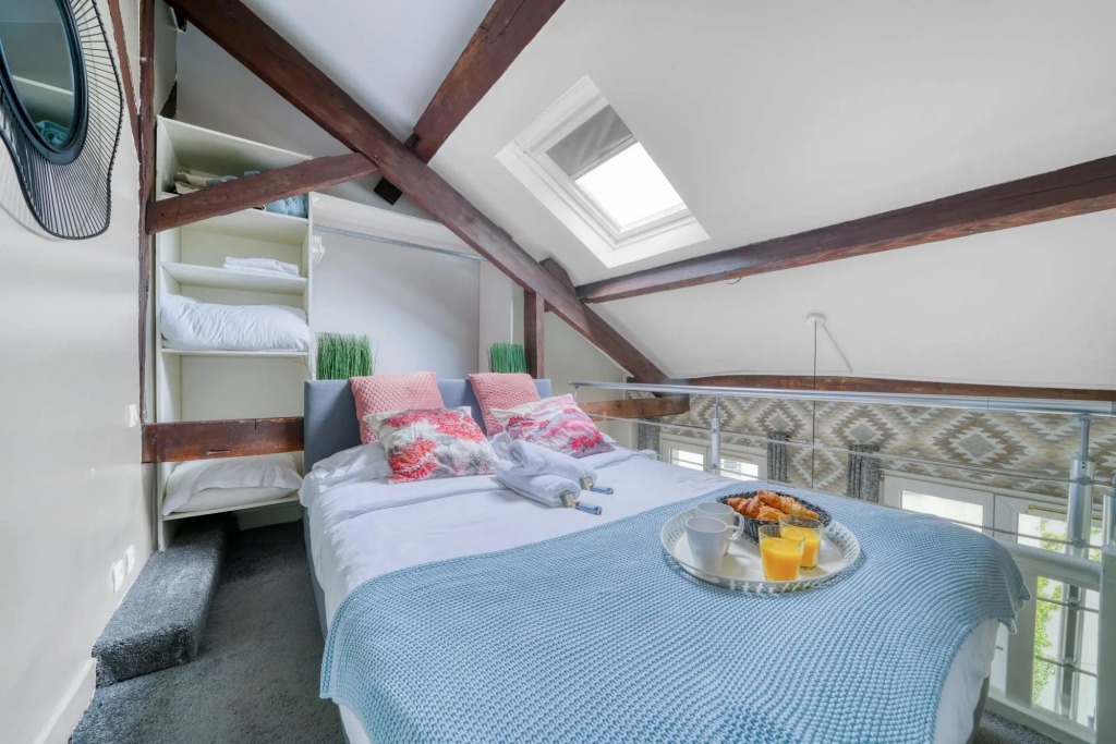 6062 - Buttes Chaumont - Amazing duplex
