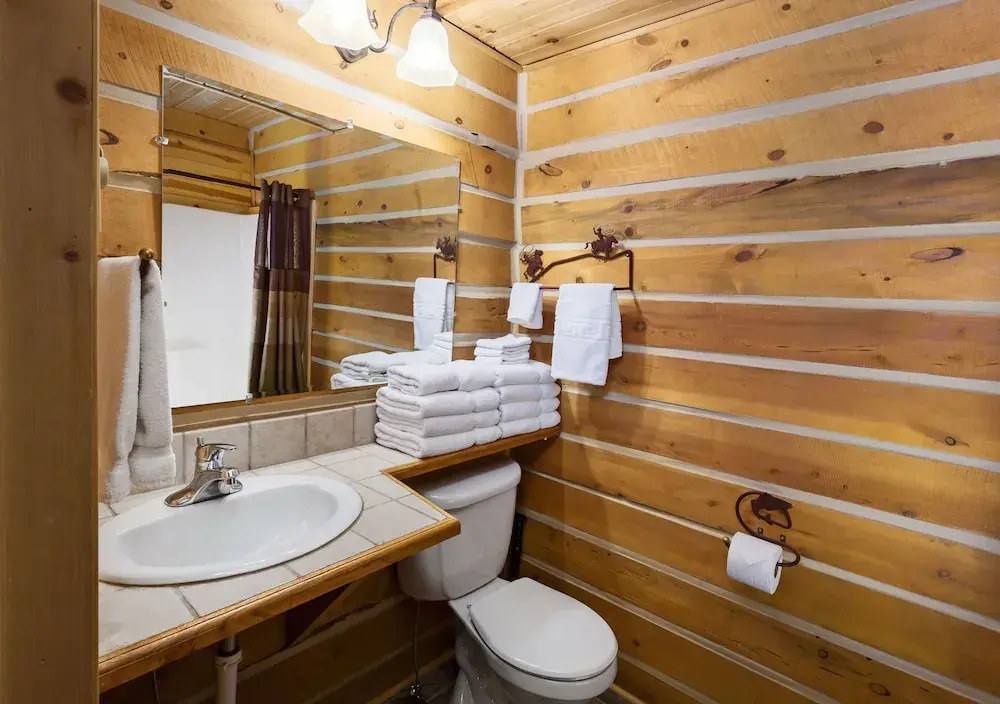 Rock Crest Lodge & Cabins