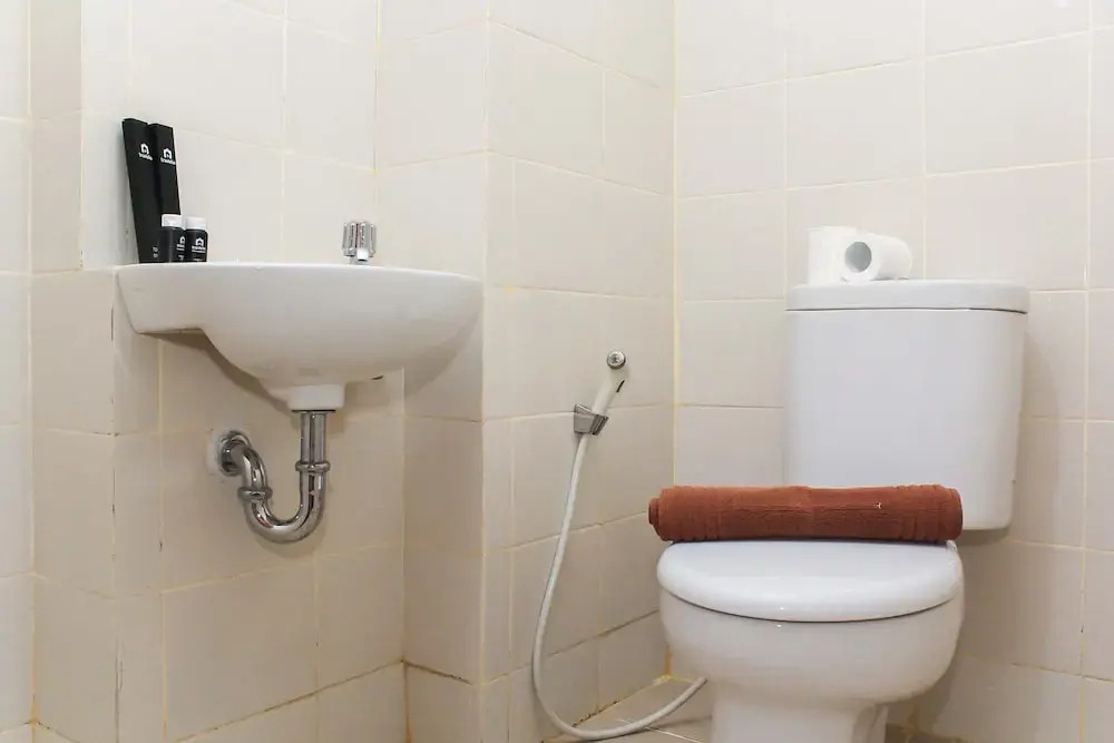 Homey and Simply 2BR at Lagoon Bekasi Town Square Apartment