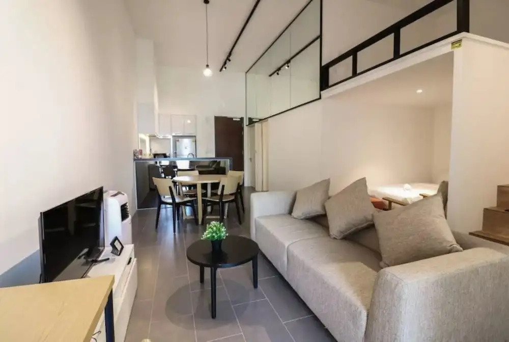 Cozy 2BR With Mezzanine in Bangsar - 7 Guests!