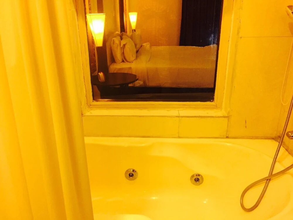 Hotel Centre Point Neemrana
