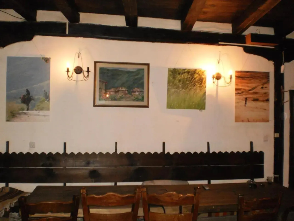 Bazoteva House