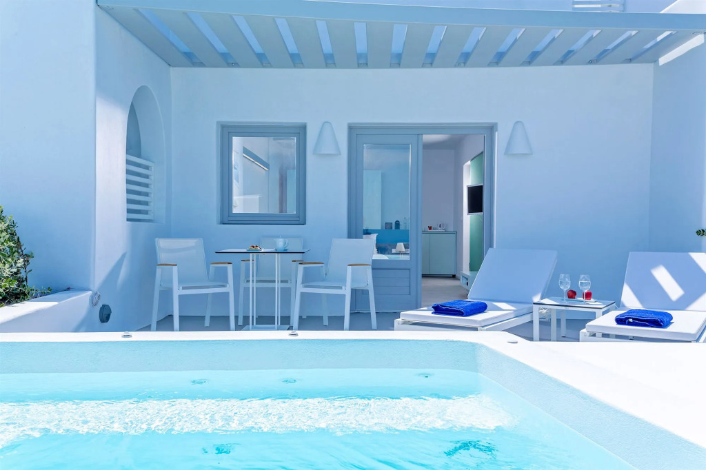 Alti Santorini Luxury Suites