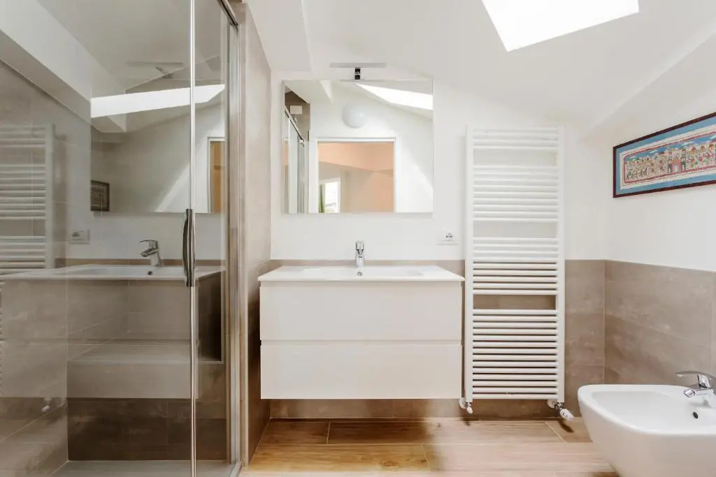 CanguroProperties - Nino Bixio