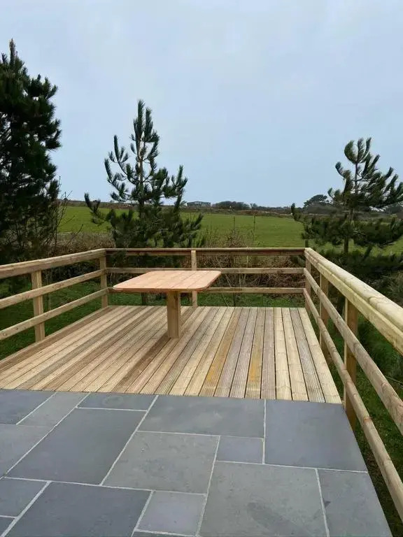 Rural Wood Cabin - less than 3 miles from St Ives