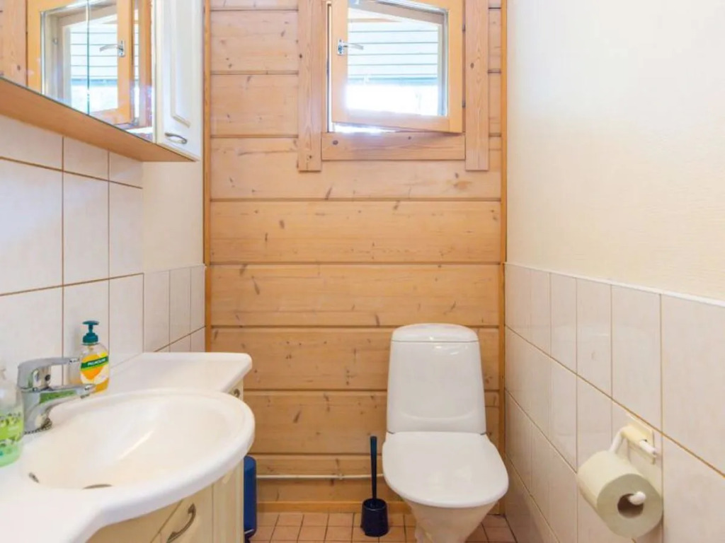 Hot pool cottage ainu