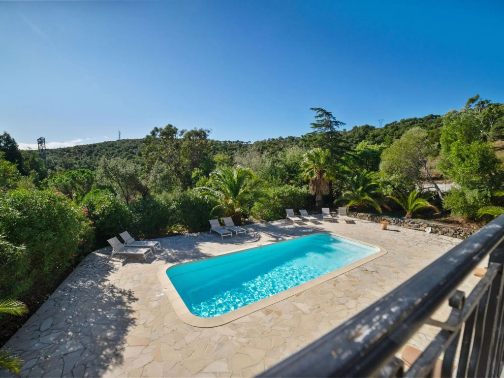 Modern Villa With Swimming Pool in Sainte-maxime