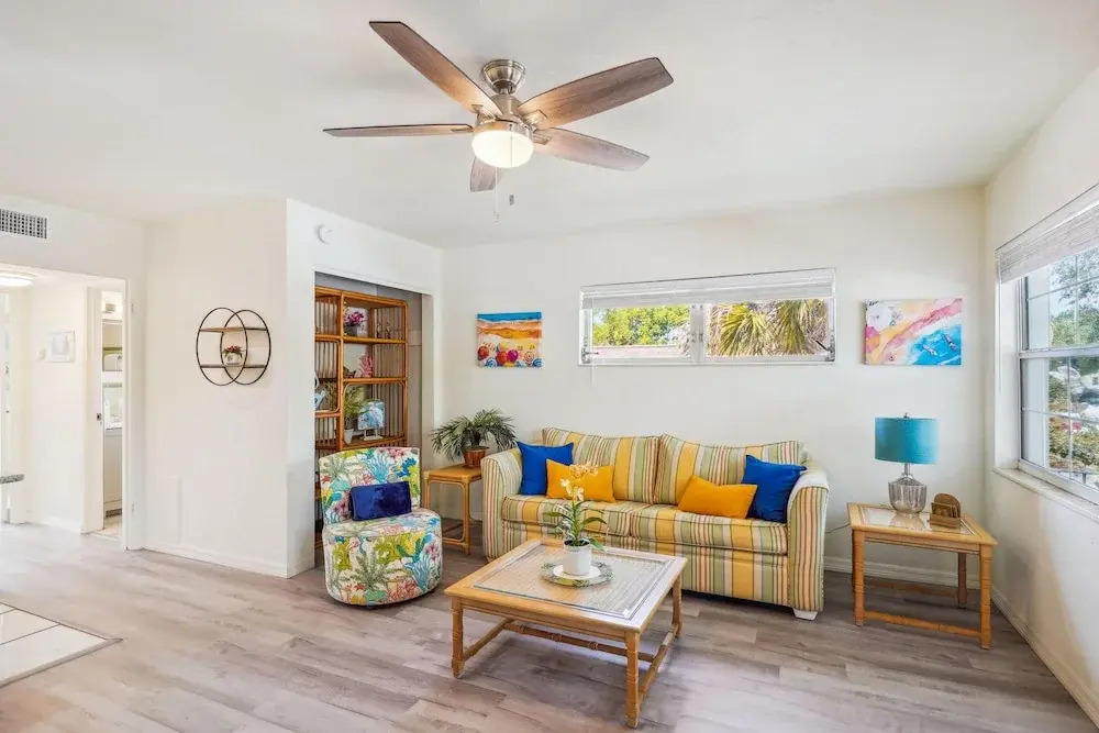 Beach Quarters #8