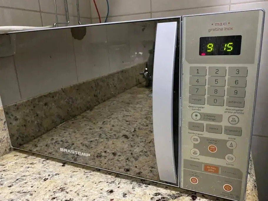 TOP DA PRAIA - 2qts, ar cond, WIFI, cozinha, garagem , completo
