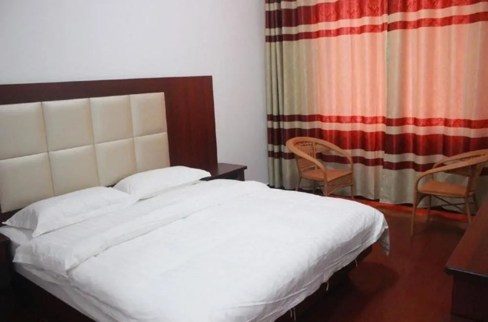 Lintong Shenglong Hotel