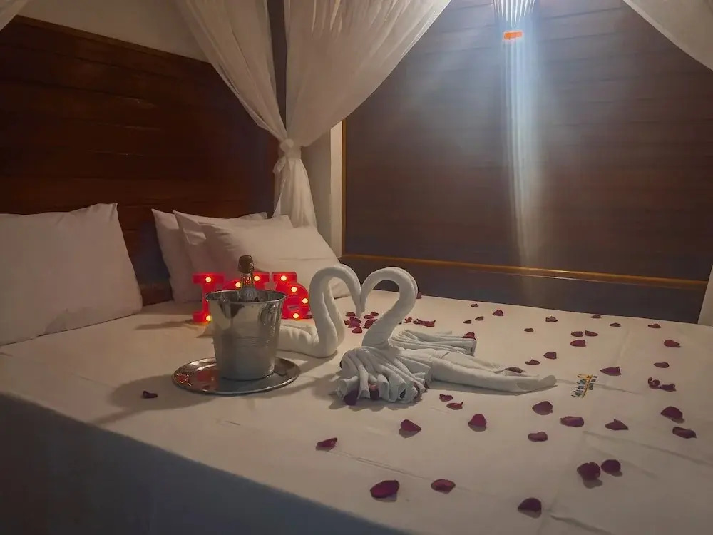 Luxo e Praia Exclusiva para Casal