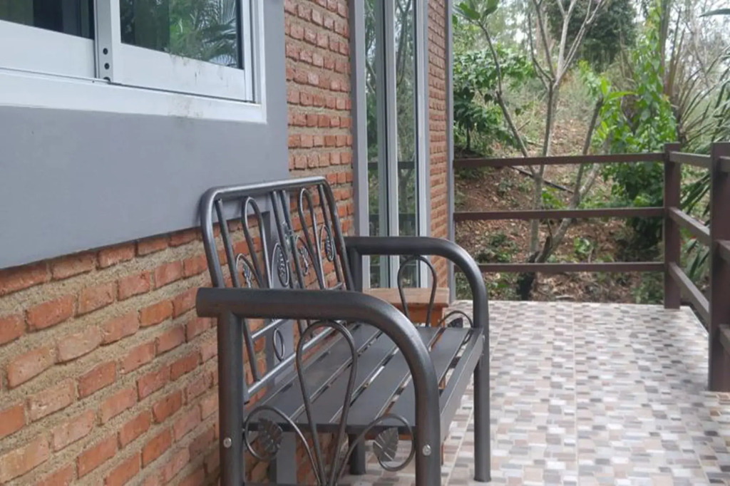 Kasirat Guesthouse