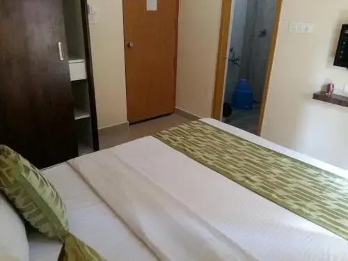 Suvarna Compact