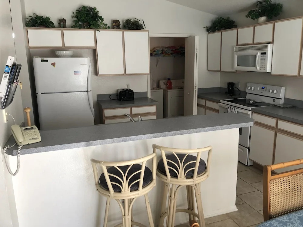 Lovely 4 Bed Home with Private Pool in Disney Area HL249CC