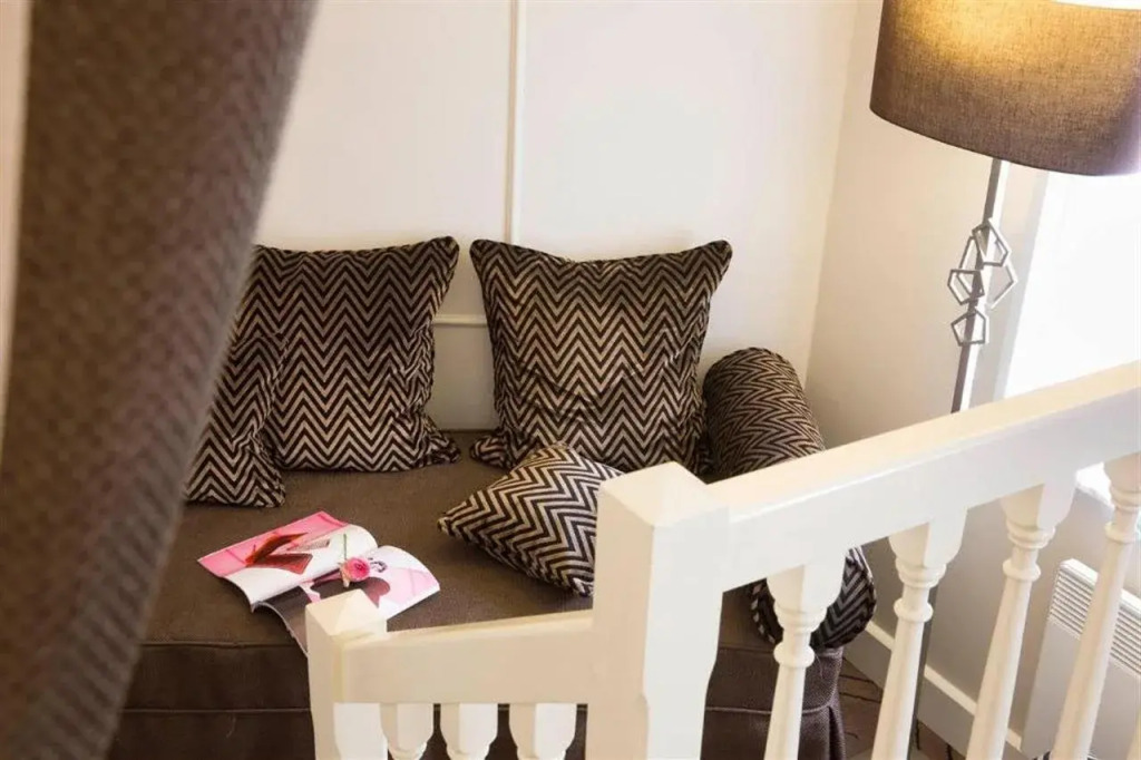 Hôtel Galileo Champs Elysées