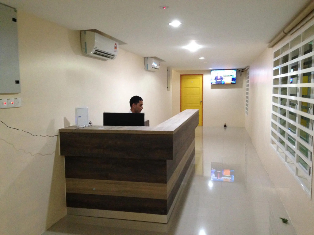 First Guest House Alor Akar