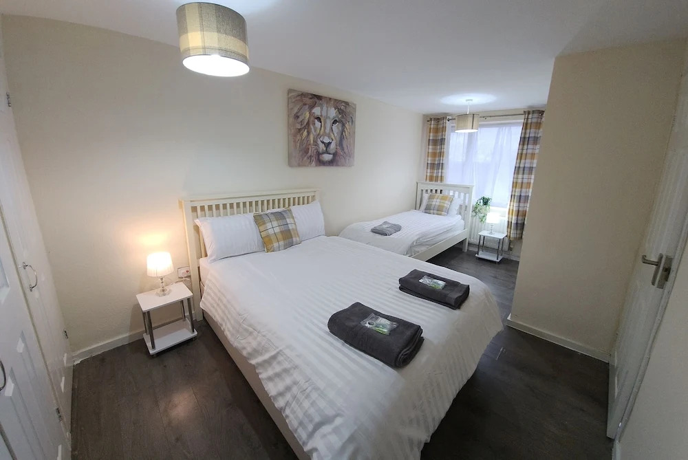 Captivating 3-bed House in Newcastle Upon Tyne
