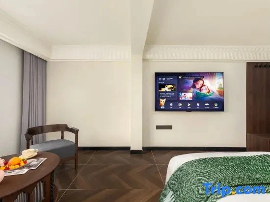Pengyue Zilin Light Luxury PLUS Homestay