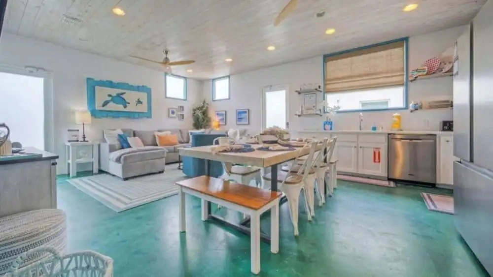 Terrace Landing Trio by Avantstay Sleeps 36 3 Coastal Home + Shared Pool + Golf Cart Zone Old Town Port A Dining