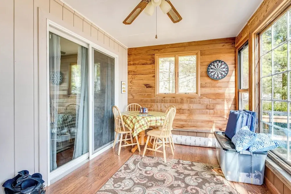Dock & Sunroom: Waterfront Home Near Kalahari