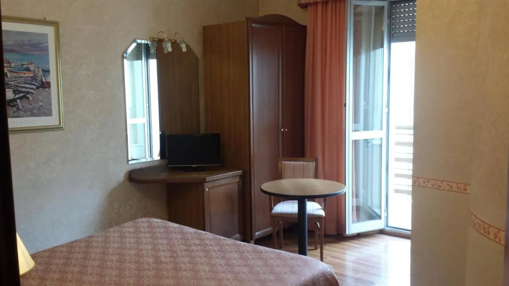 Phi Hotel Ambra