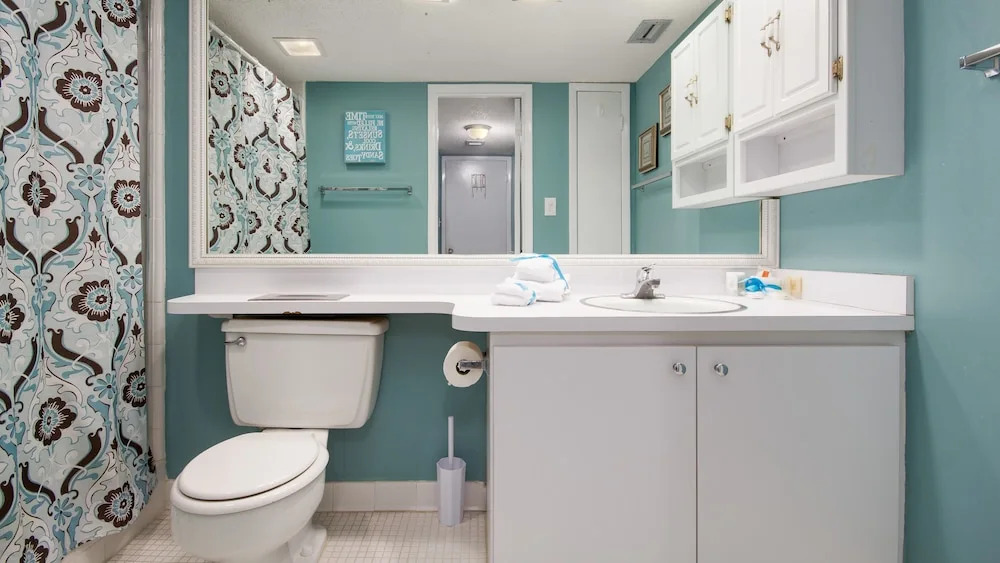 Put Some Vitamin Sea in Your Vacation! Gulf Front Town Home - Quiet West End
