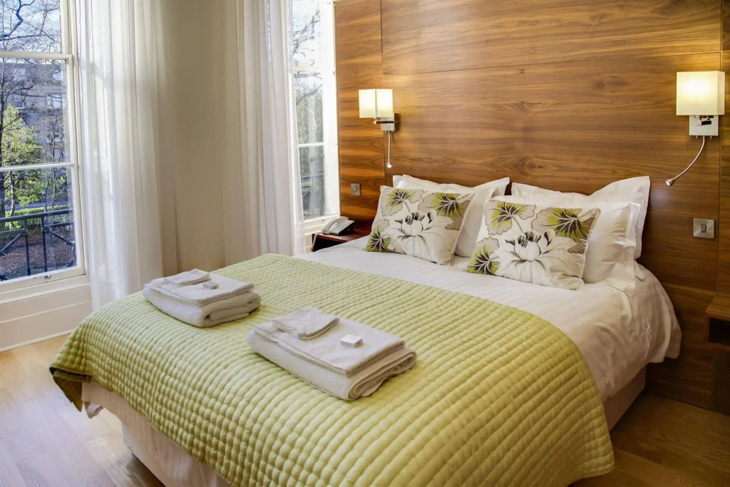 Clarendon Luxury Apartments