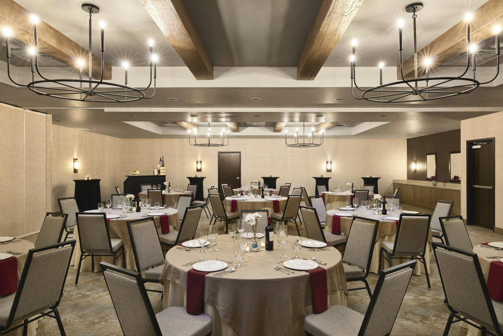 The Eddy Hotel Tucson, Tapestry Collection By Hilton