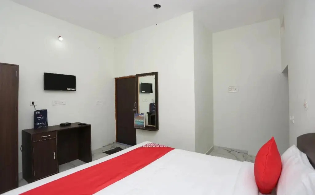 khush khush hotel