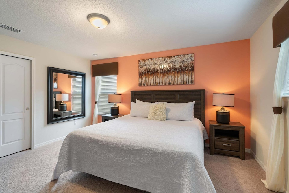Windsor at Westside Resort 6 Bedroom Home With Game Room 0873