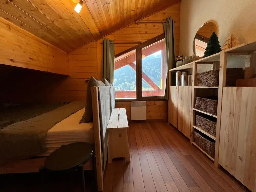 Spacious Apartment With Balcony in the French Alps