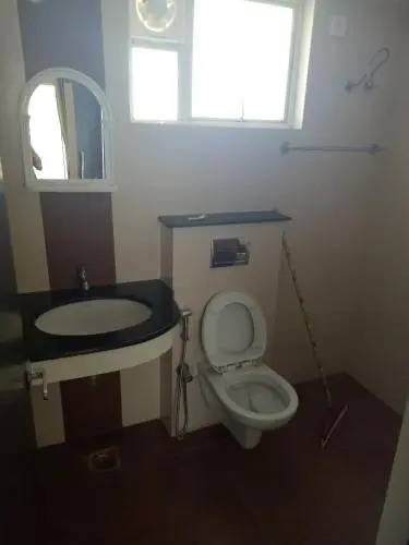 3 Bedroom Ac Flat Kitchen Daily And Monthly Trend