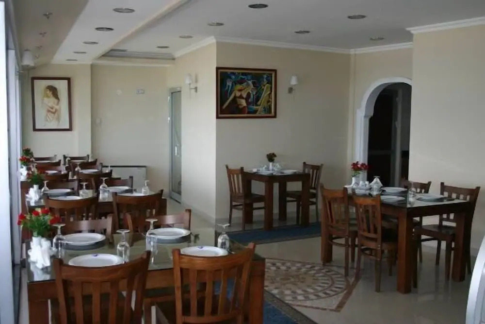 Ganita Life Hotel