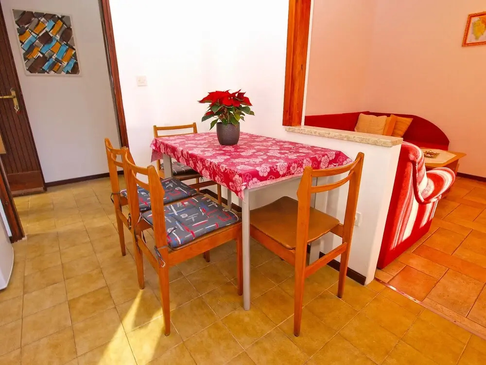 Apartments Biskupije 940