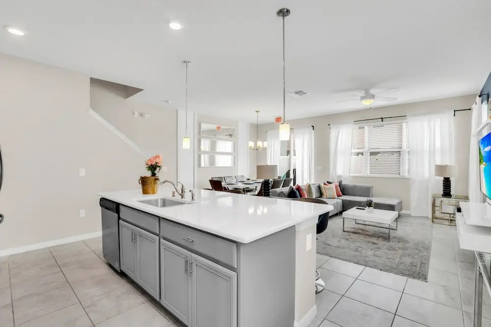 Comfy House at Compass Bay Cb102