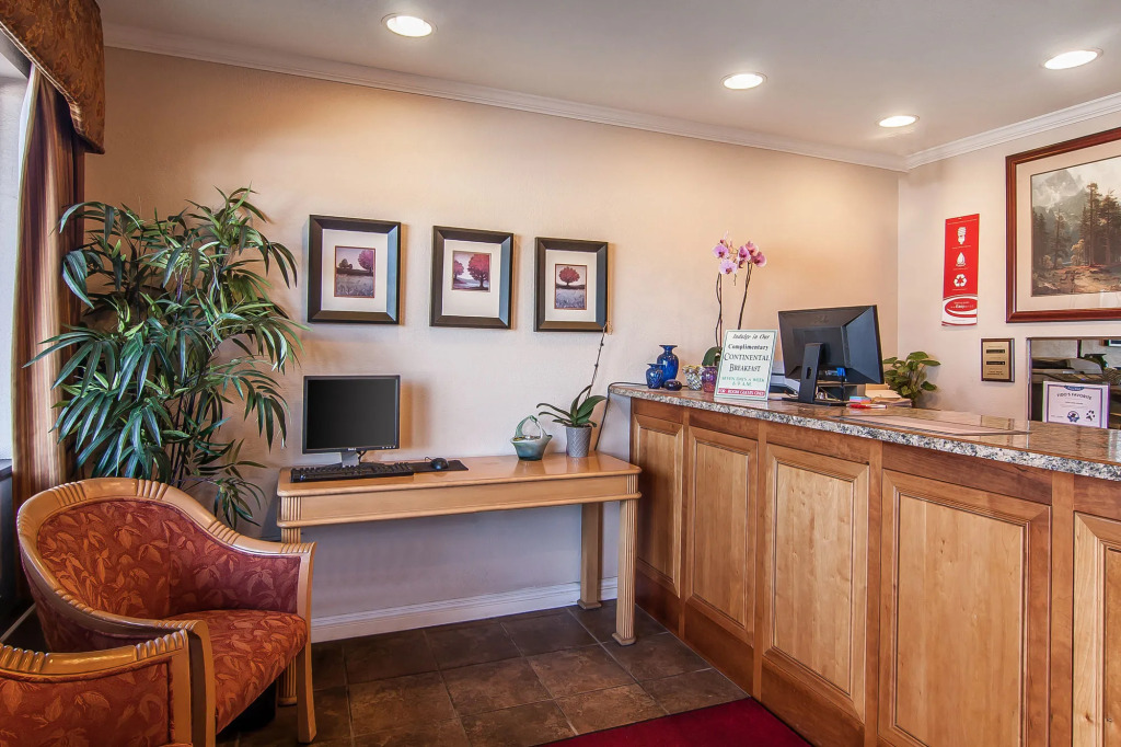 Ashland Valley Inn