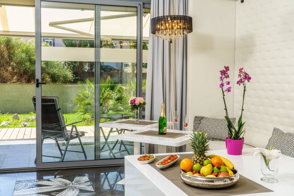 Oasis Life