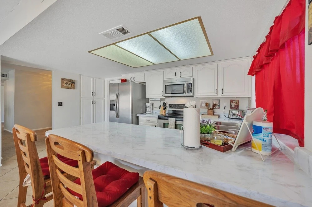 Family-friendly 3br Home W/ Private Pool & Patio 3 Bedroom Home by Redawning