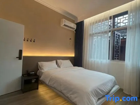 Jiu·Yin Homestay (Qianzhou Ancient City)